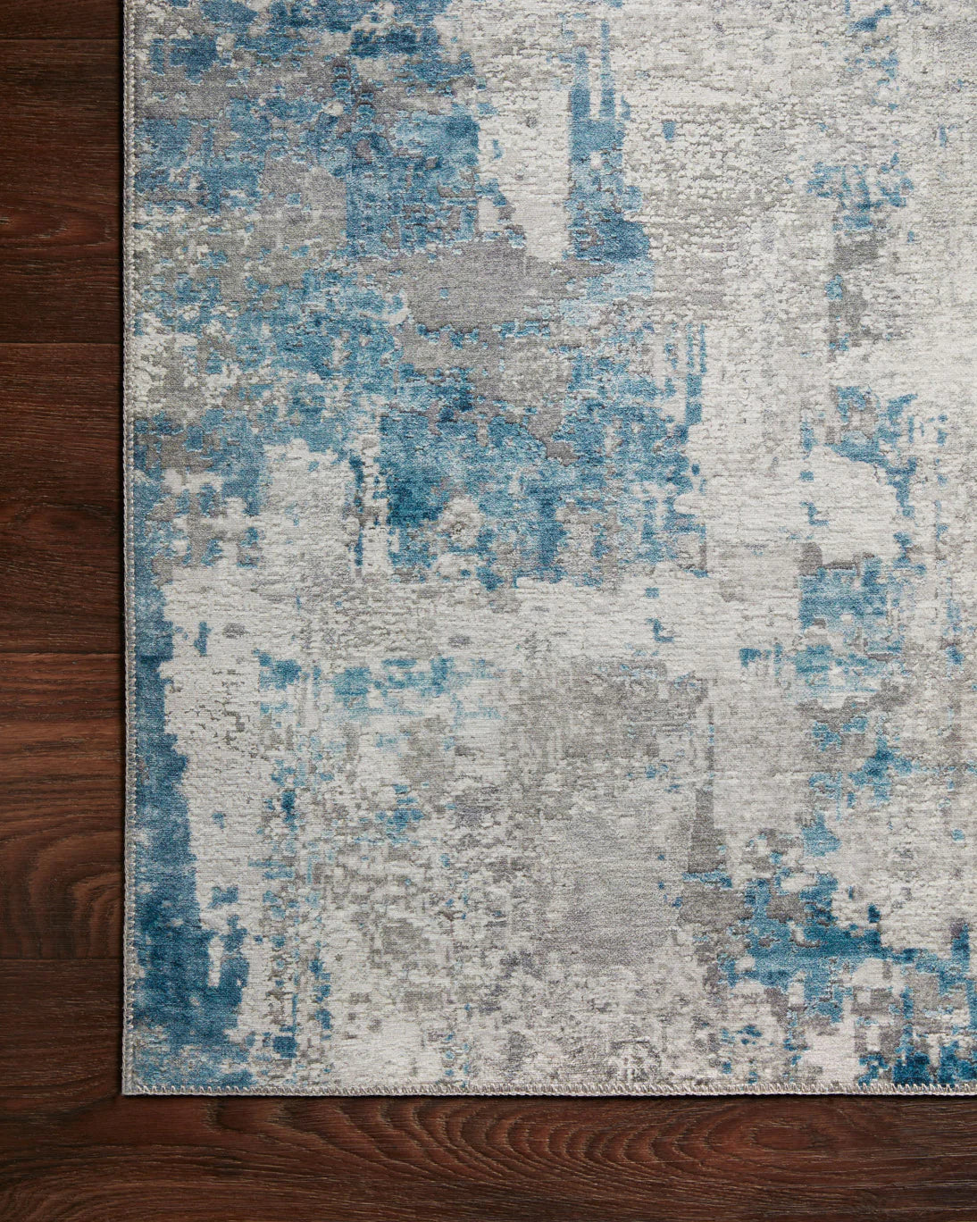 Colby Rug in Pebble/Ocean