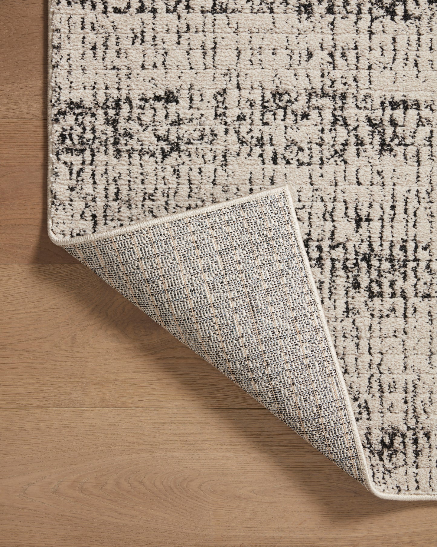 Hunter Rug in Oatmeal/Charcoal