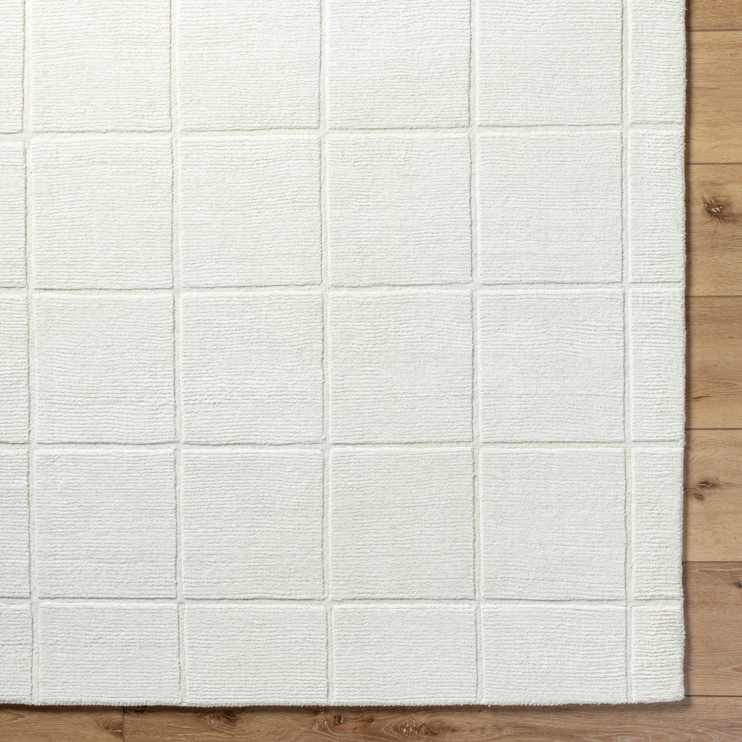Mystique Rug in Smoked White
