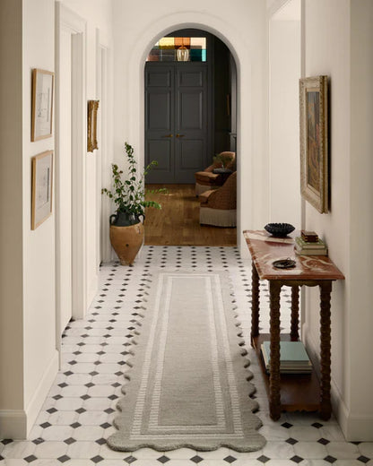 Sloan Rug in Fog/Ivory