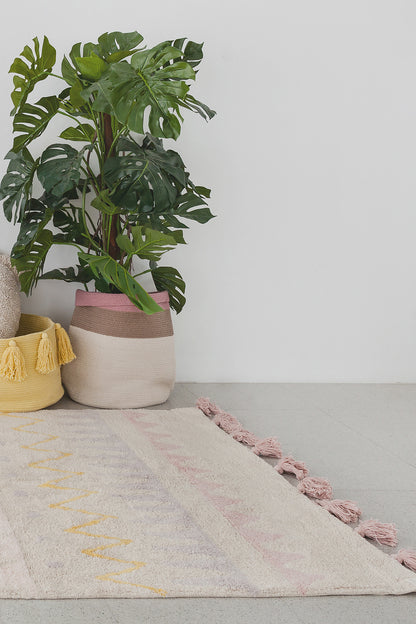 Azteca Washable Rug in Vintage Natural/Pink