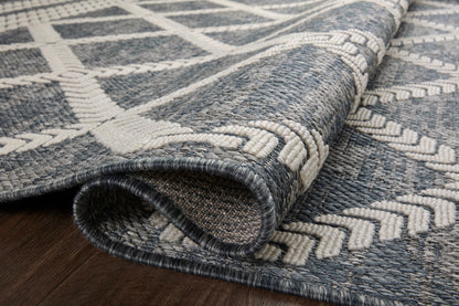 Colombus Rug in 05 Denim/Ivory