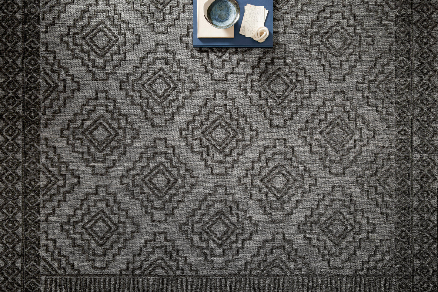 Colombus Rug in Grey/Charcoal