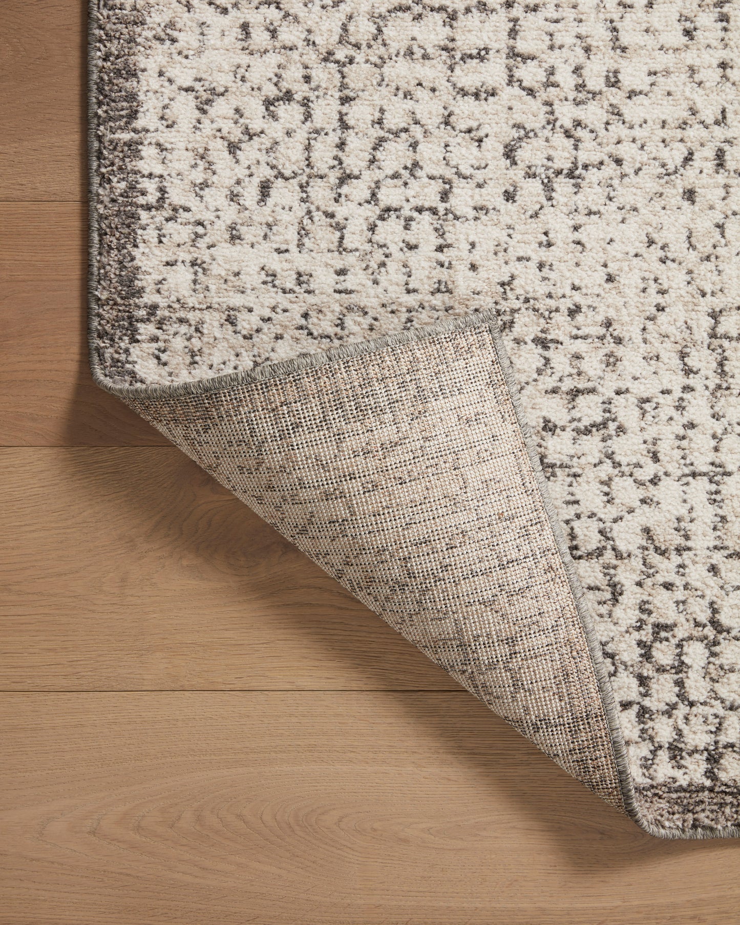 Hunter Rug in Ivory/Stone
