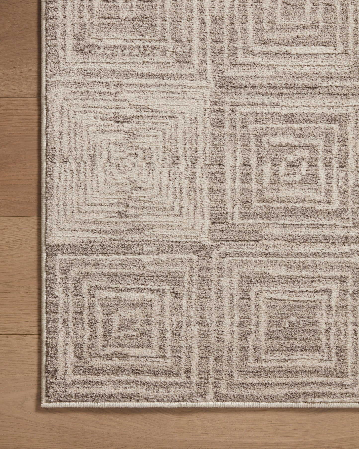 Hunter Rug in Beige/Grey