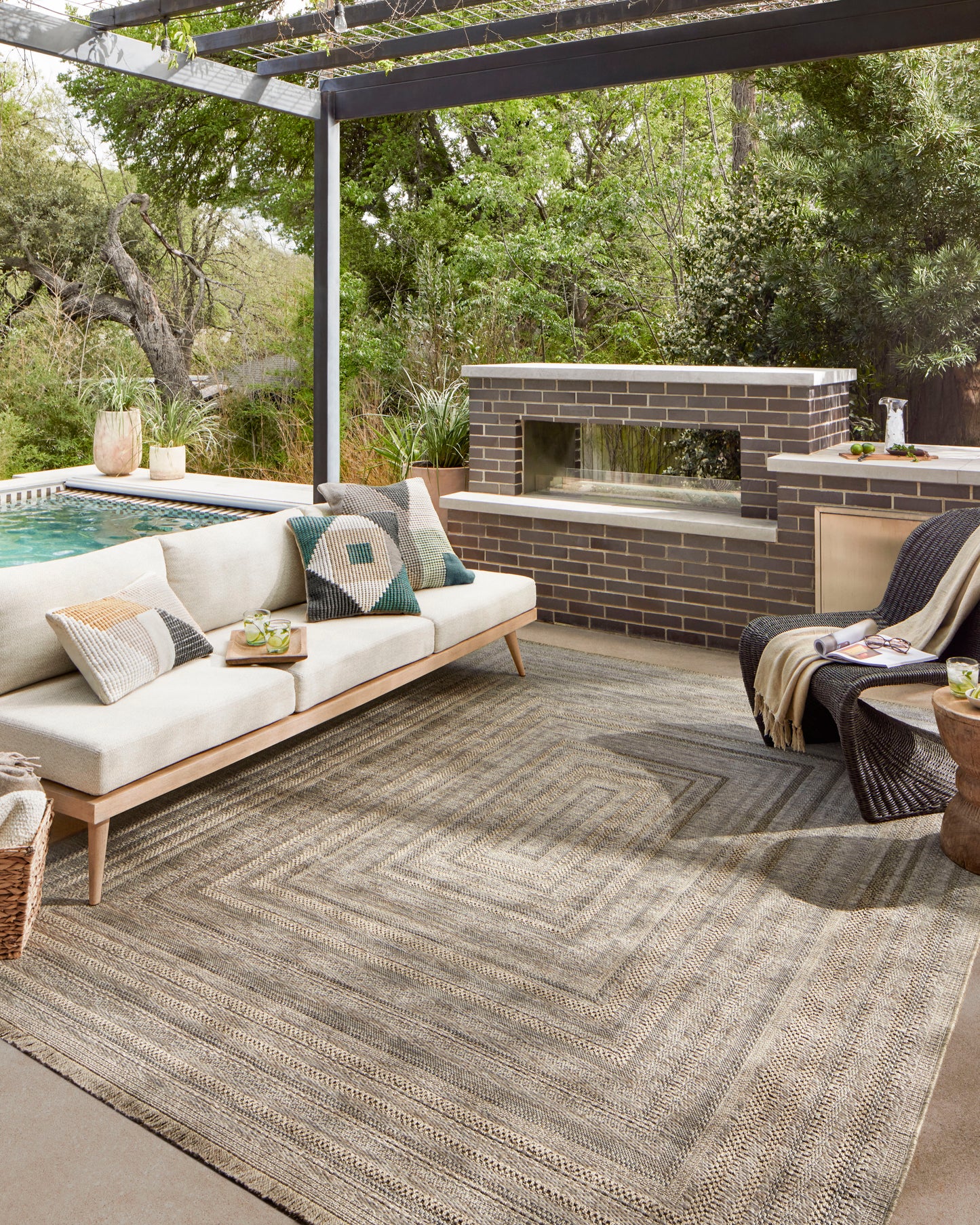 Dawn Rug in 01 Natural