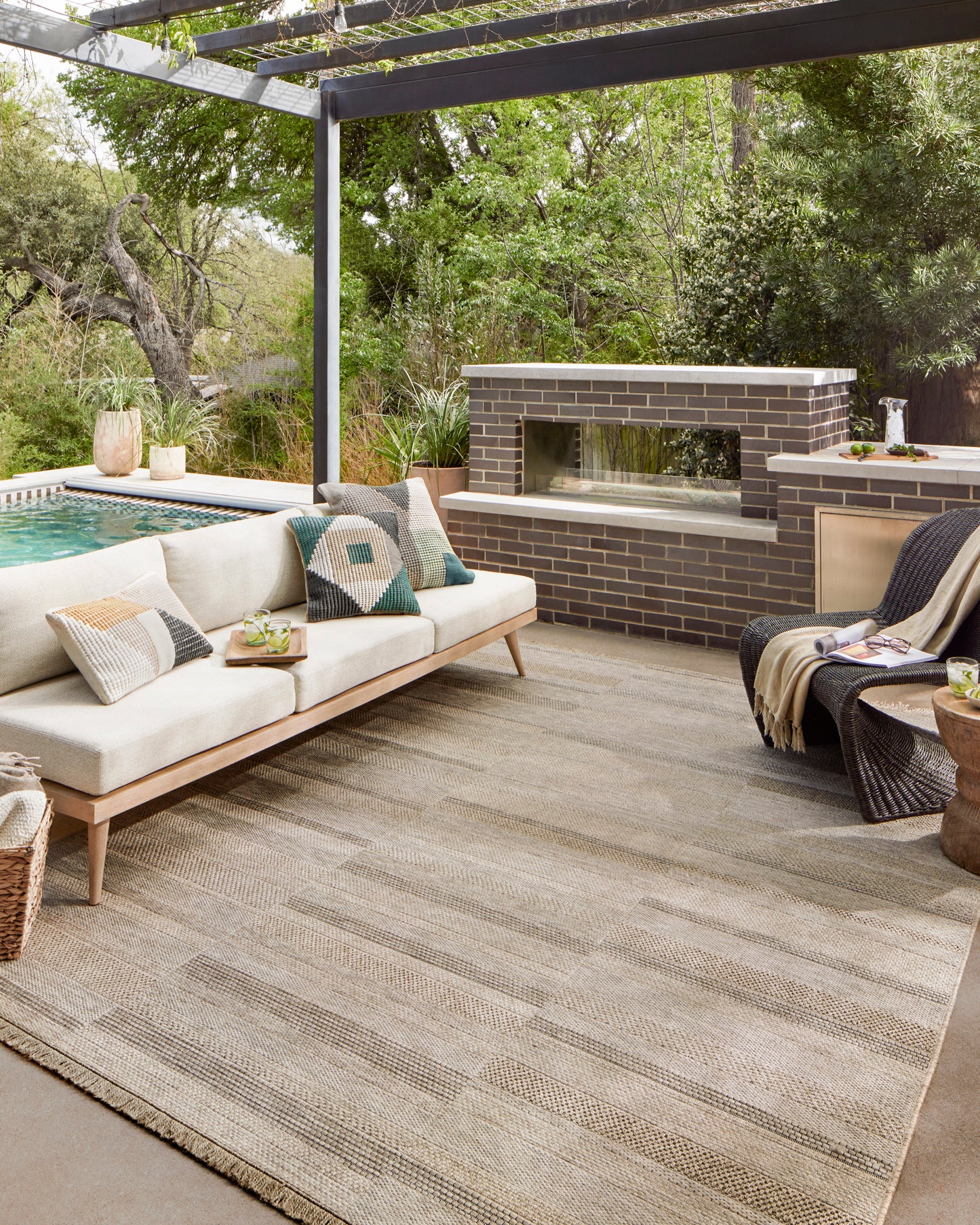 Dawn Rug in 03 Natural