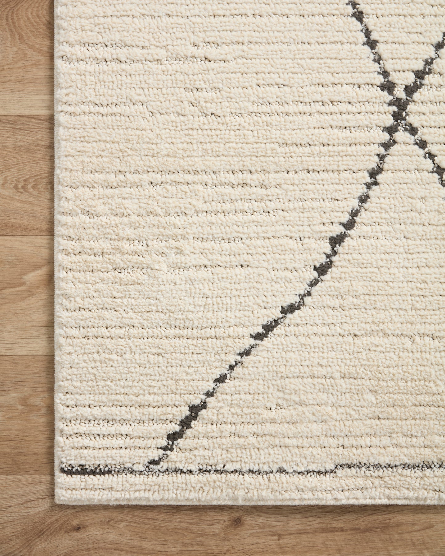 Ines Rug in Ivory/Charcoal