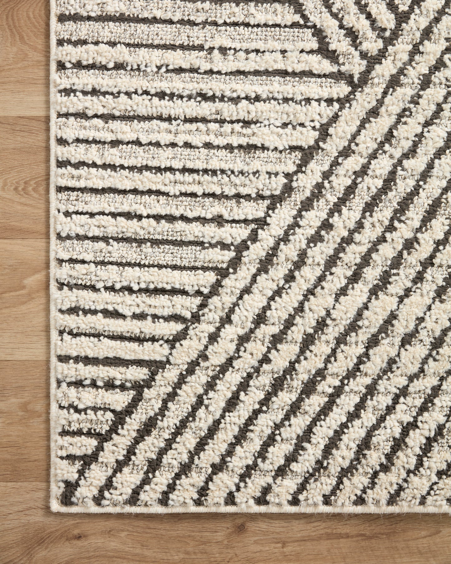 Ines Rug in 06 Charcoal/Ivory