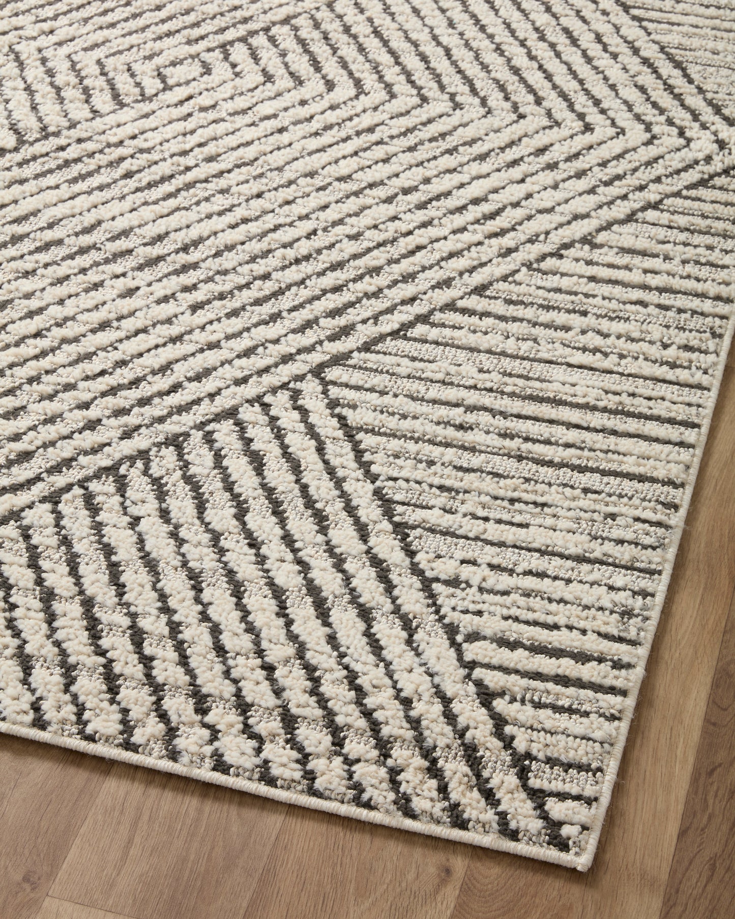 Ines Rug in 06 Charcoal/Ivory