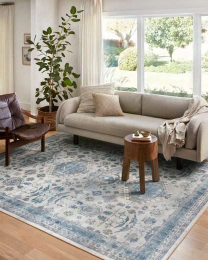Avery Rug in Ivory/Ocean