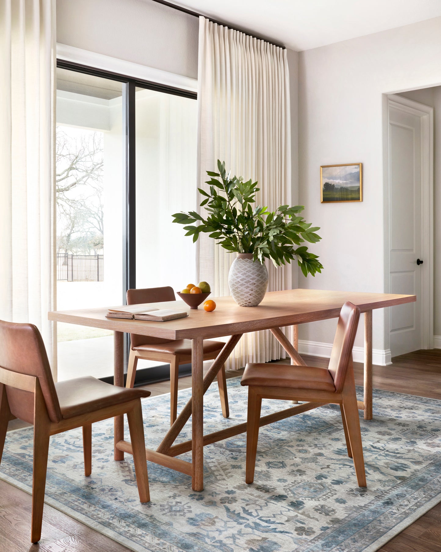 Avery Rug in Ivory/Ocean