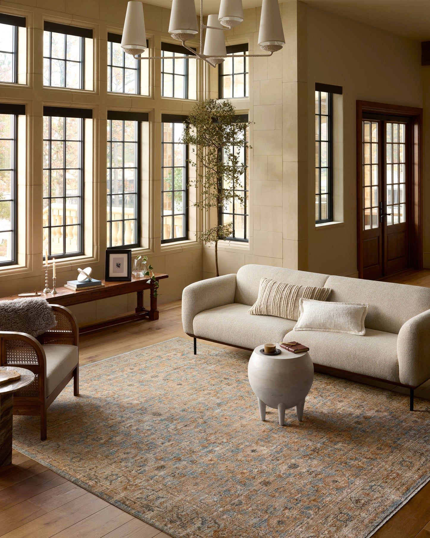 Heirloom Rug in Ocean/Sand