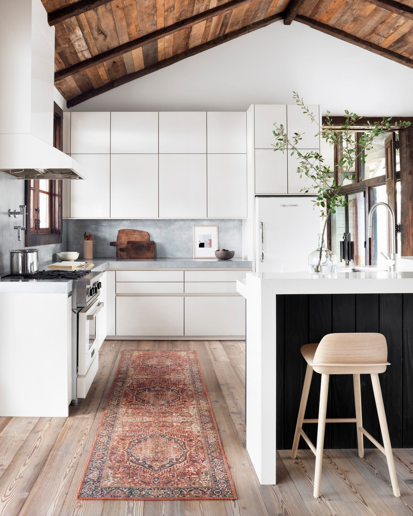 Annette Rug in Red/Navy