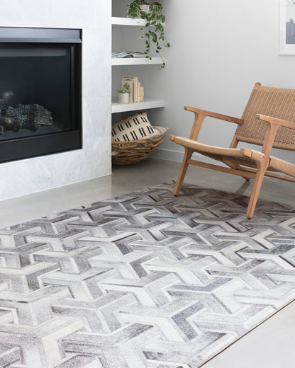 Maddox Rug in Silver/Ivory