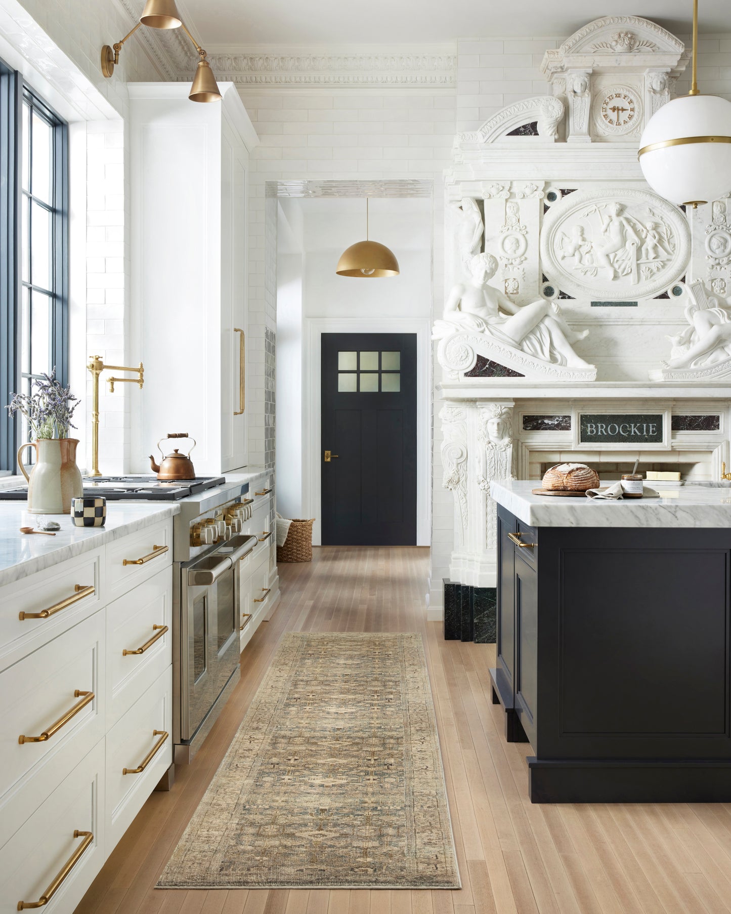 Fable Rug in 04 Antique/Sage