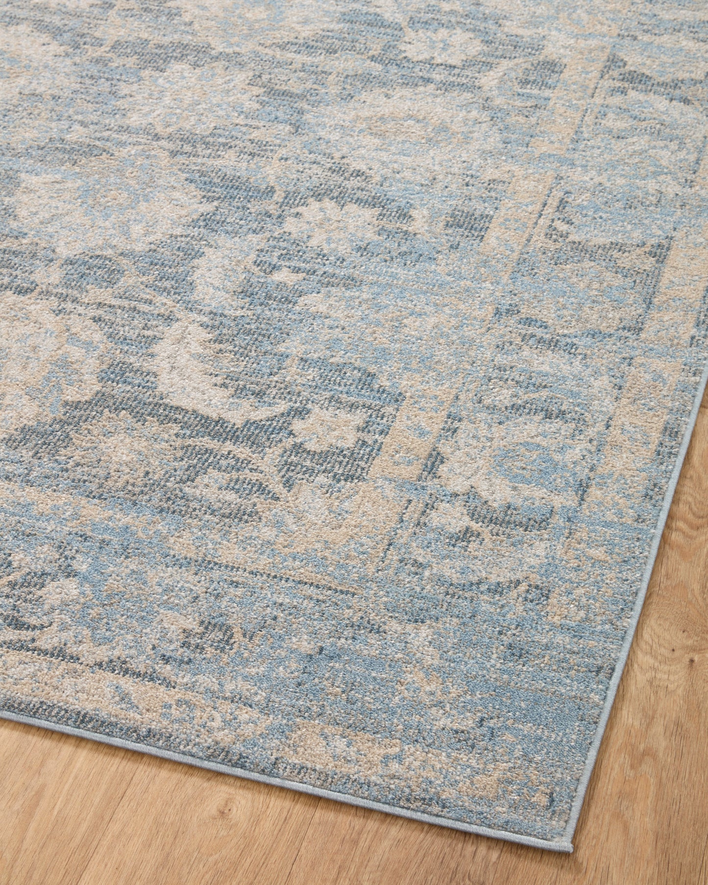 Ivy Rug in Sky/Beige
