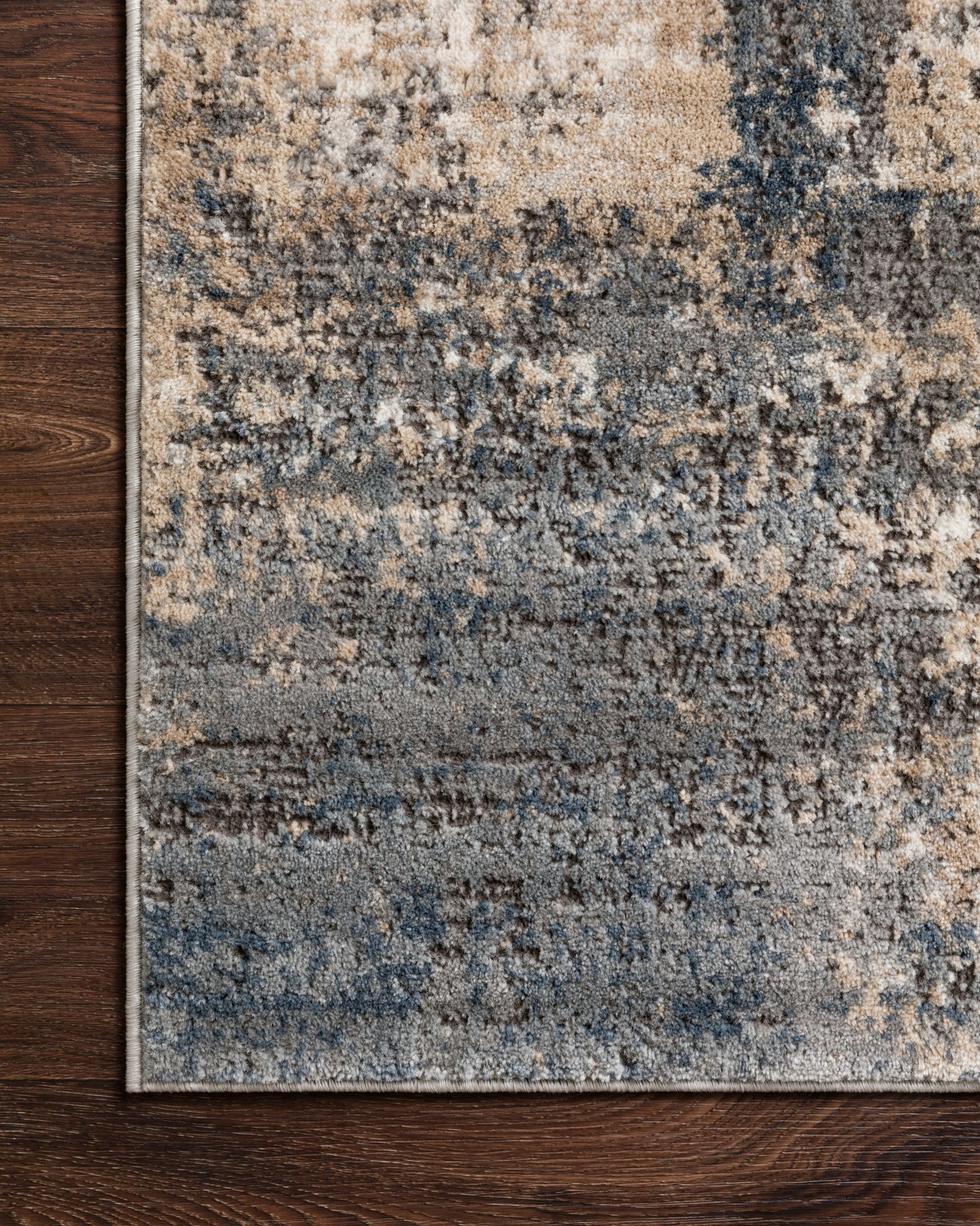 Sadie Rug in Ivory/Mist