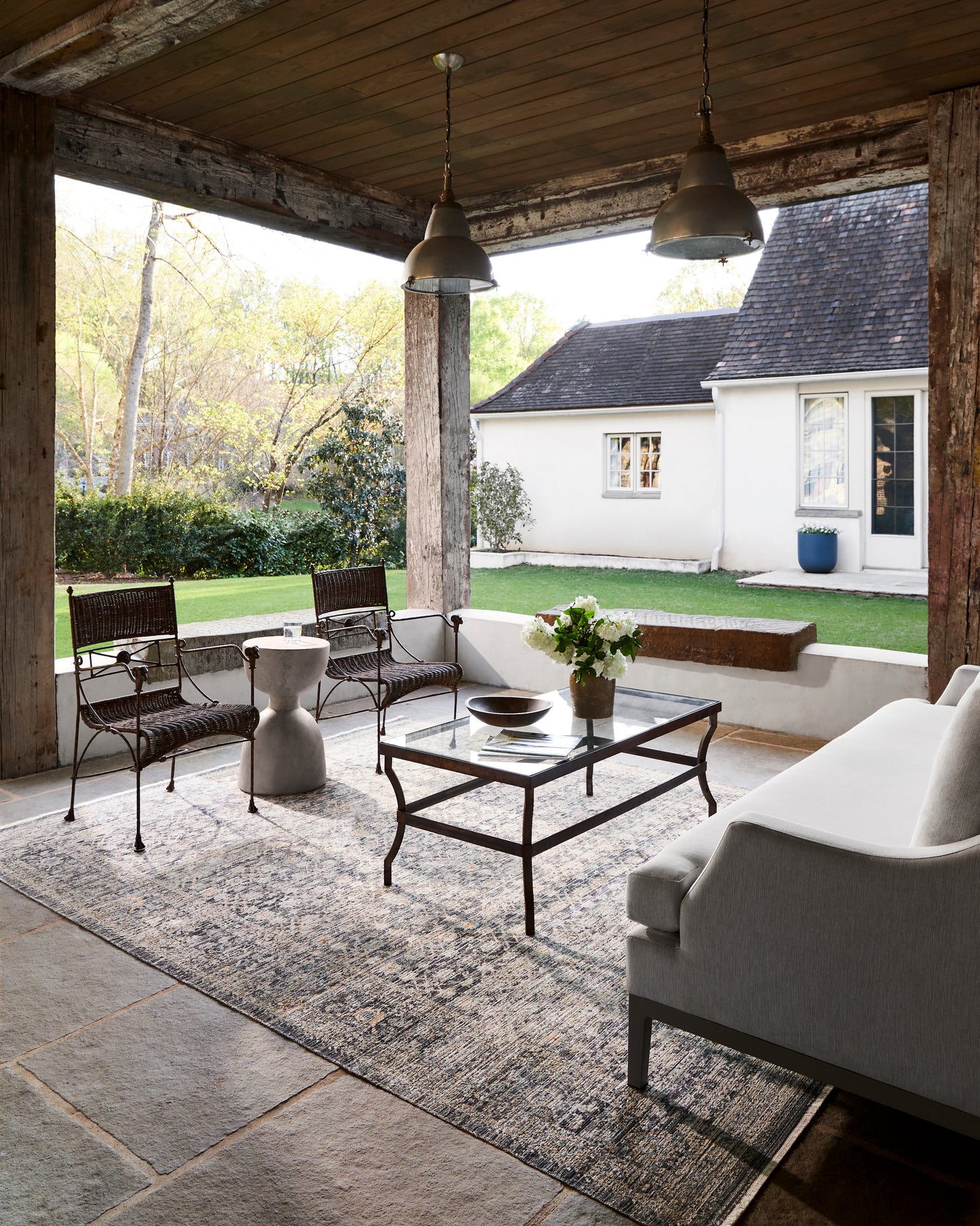 Margaret Rug in Blue/Ivory