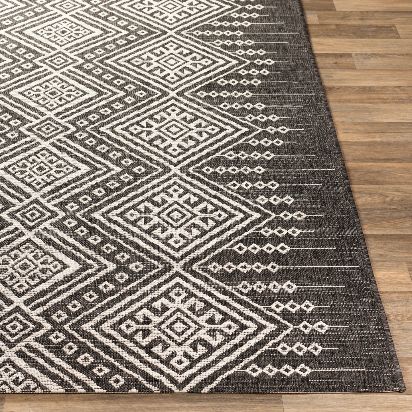 Sorrento Rug in Black/Ivory