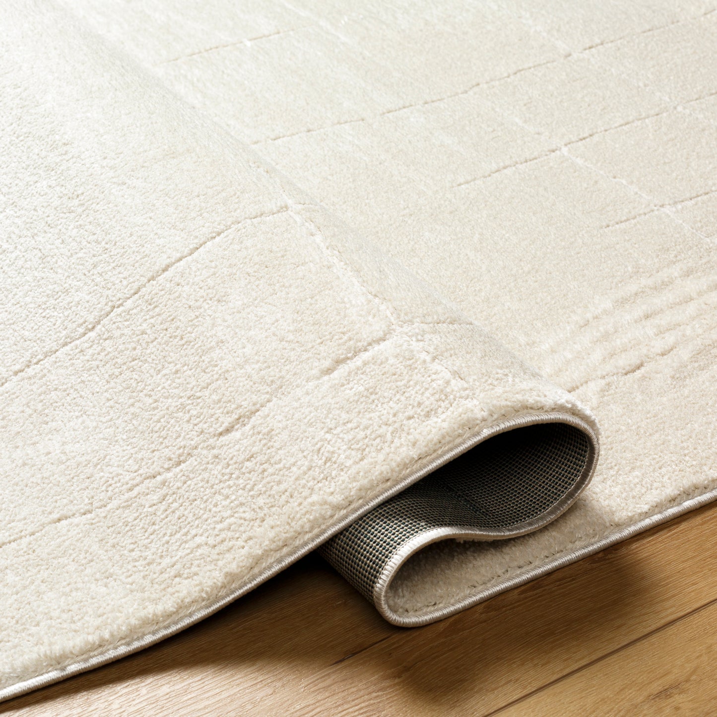 Adler Rug in Linear (Ivory)