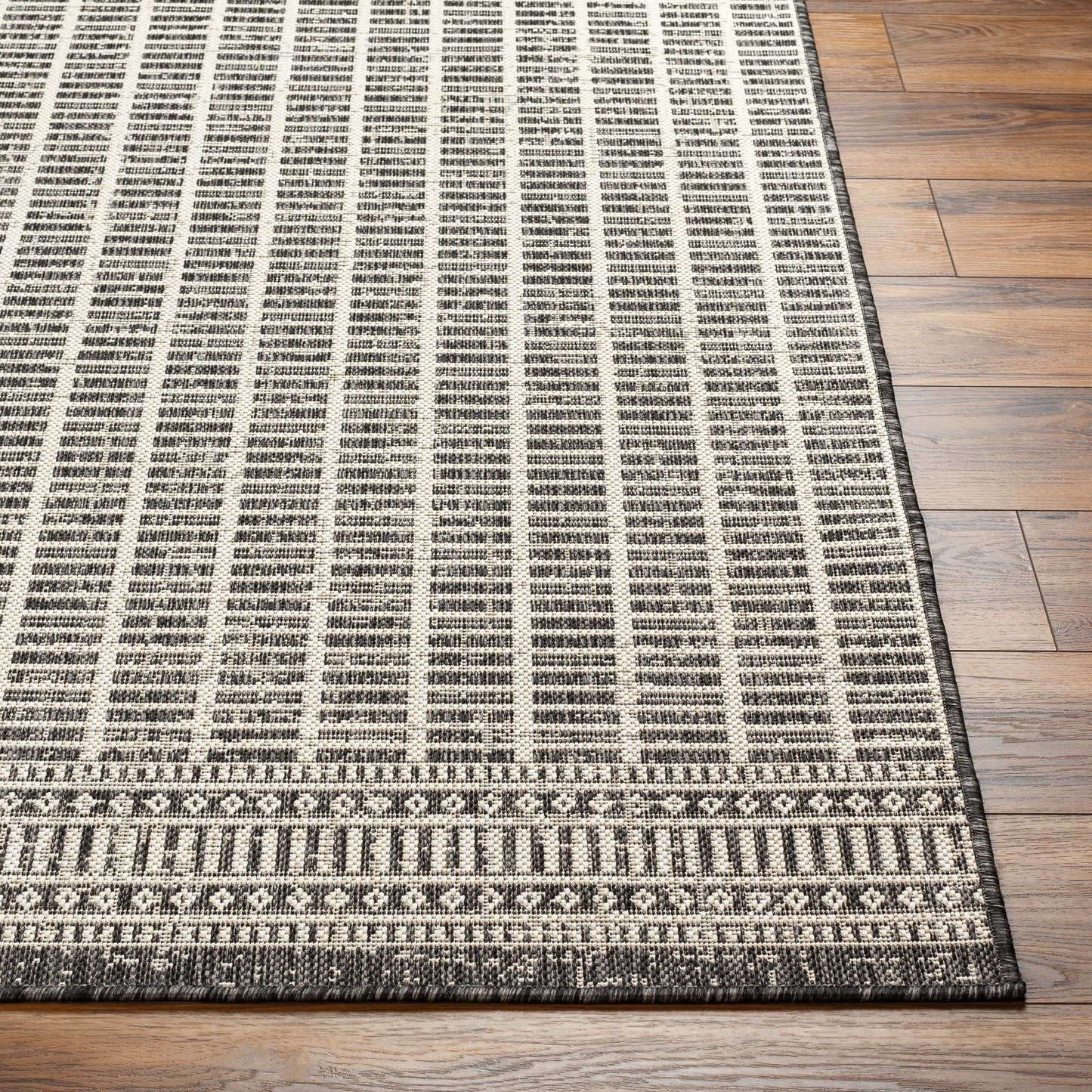 Camden Rug in Geometric Black/Ivory