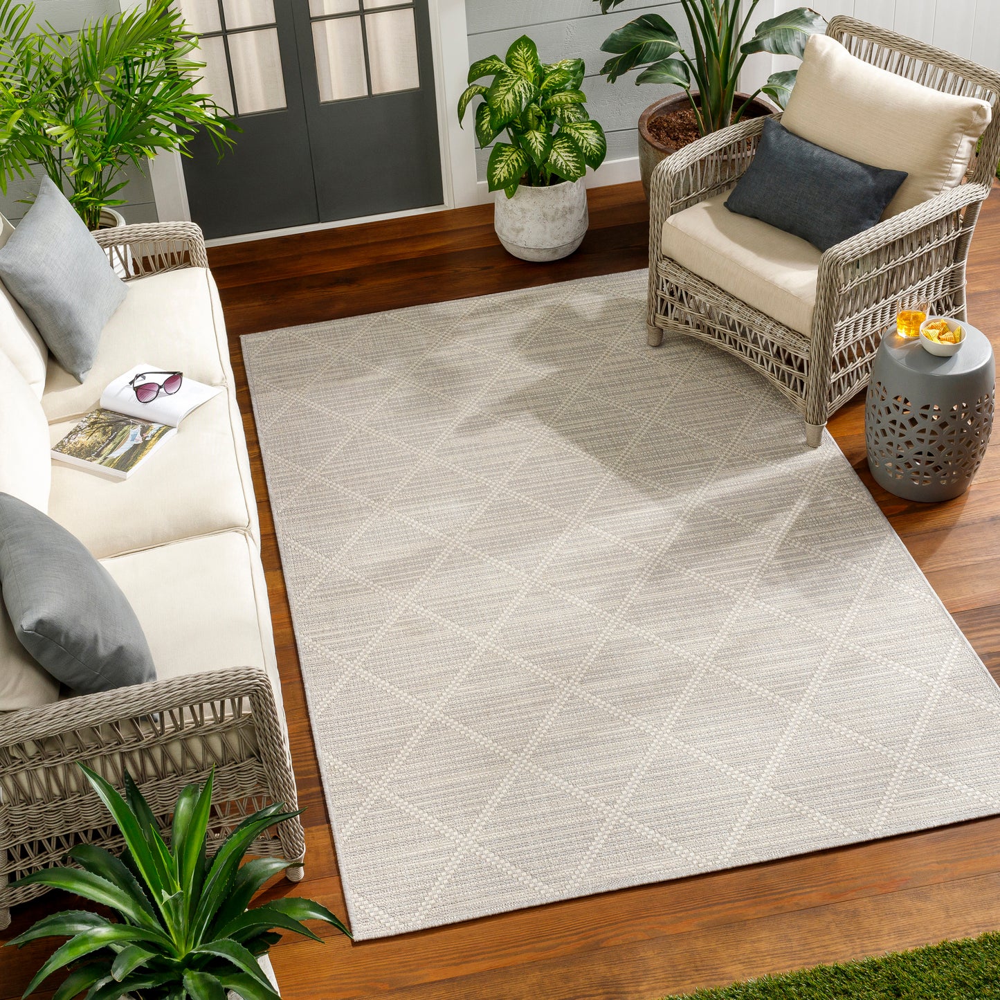 Camden Rug in Diamond Ivory