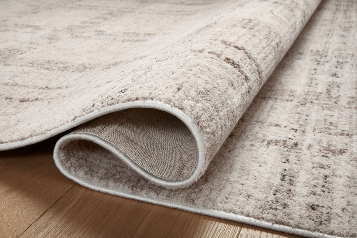 Erin Rug in Ivory/Multi