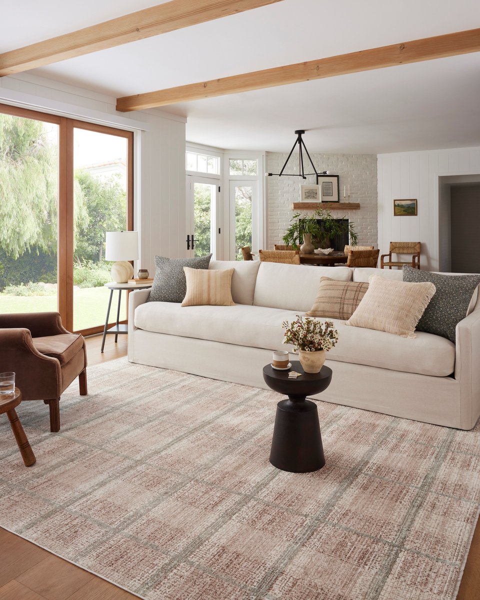 Erin Rug in Clay/Mist